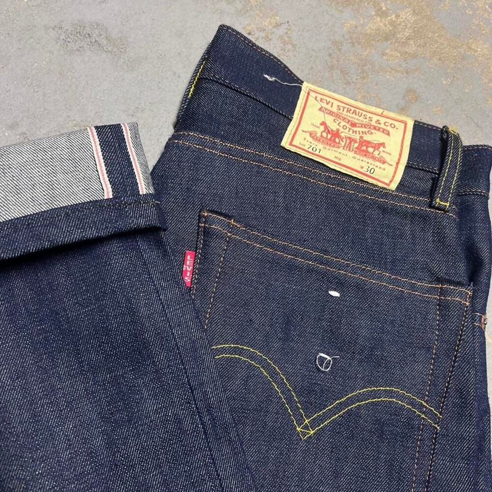 LVC 701 PINK SELVEDGE INDIGO DENIM BIG “E”1950s HIGHWAISTED JEANS W30